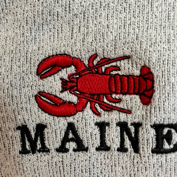 Full zip/ Maine Sweatshirt jacket/ medium - Picture 4 of 9